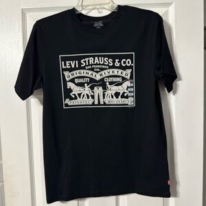 NWT Unisex Levi's Classic Crew Neck Graphic Tee